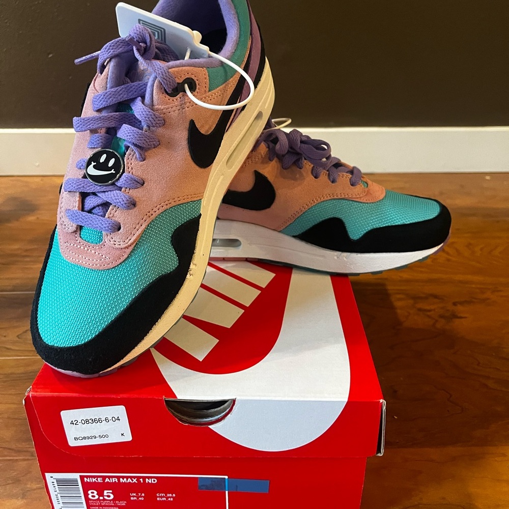 Brand new Nike air max